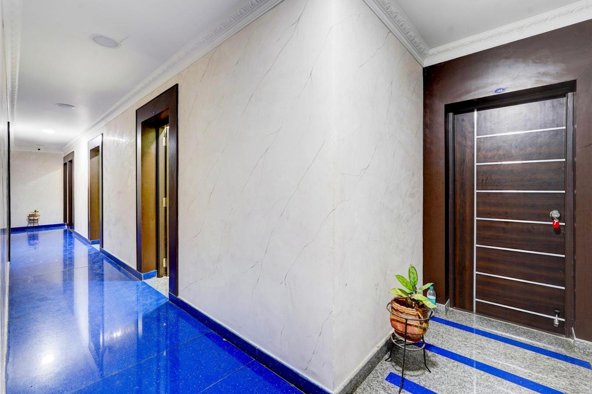 Super Hotel O Perungalathur Near Bus Stand Chennai Exteriör bild